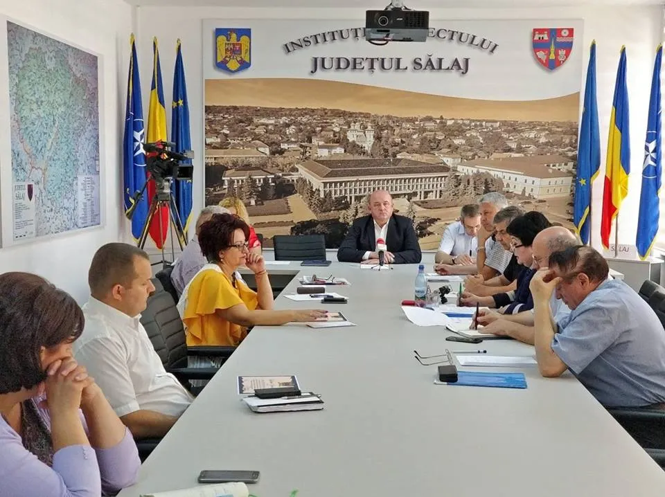 Problemele vârstnicilor, dezbătute la Prefectura Sălaj
