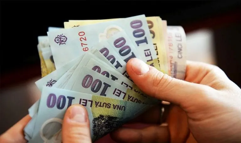 A găsit o borsetă cu bani și a predat-o Poliției