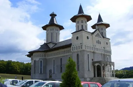 Festival de pricesne mariane la Mănăstirea Rus