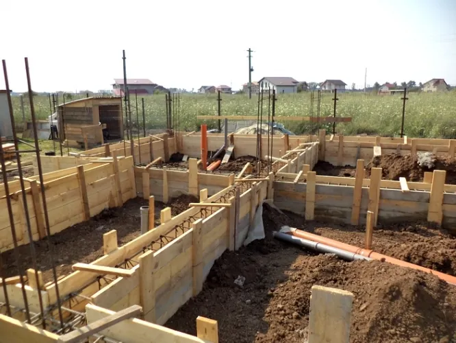 Comparativ cu anul trecut, în Sălaj se construiește mai mult. Șimleu Silvaniei, preferat pentru construcția de locuințe