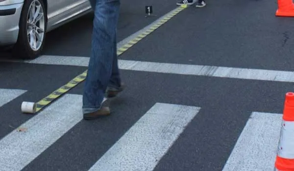 Rănită grav pe trecerea pentru pietoni