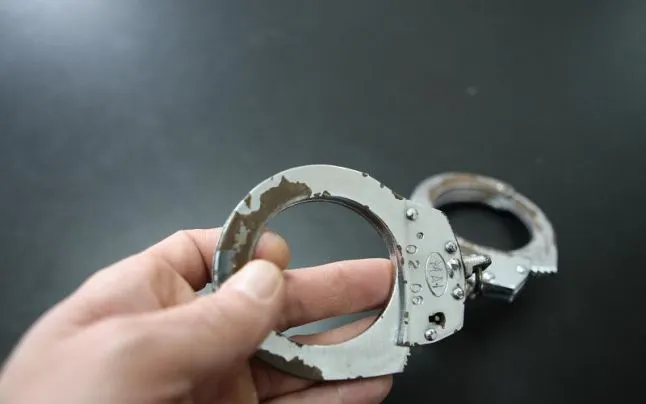 Tineri din Bobota, cercetați pentru furt calificat. Unul dintre ei a fost reținut