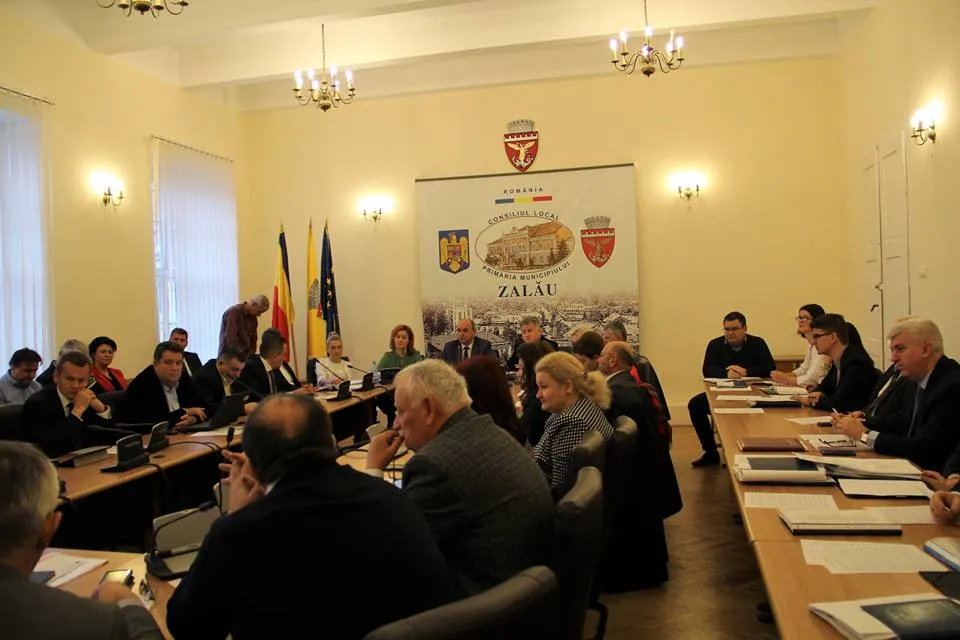 Trotuare şi piste de biciclete în mai multe zone din oraş. Consilierii locali urmează să aprobe bugetul investiției