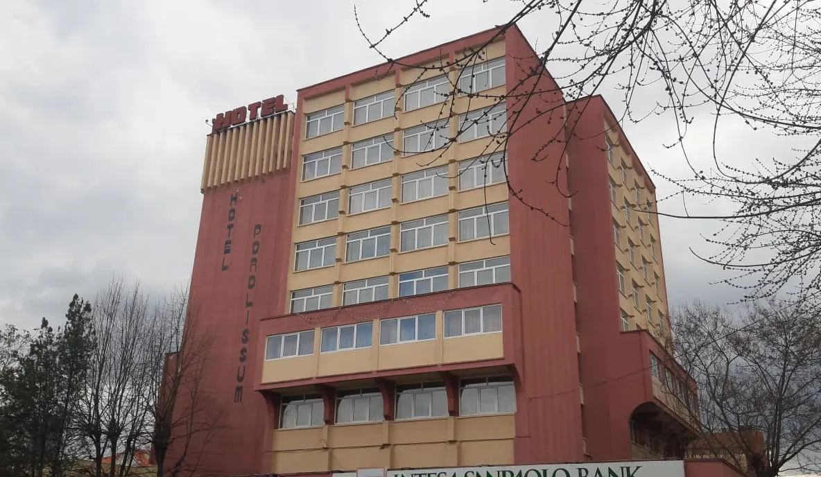 Un hotel din centrul Zalăului, scos la licitație. Prețul de pornire 1.020.000 de euro