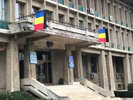 Liceenii sălăjeni au ocazia de a fi „prefect pentru o zi“