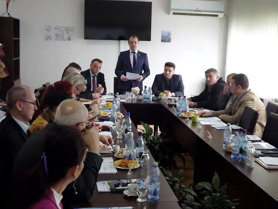 Ziua Mondială a Apei - Şedinţa Comitetului de Bazin Someş-Tisa. Florin Florian, prefect Sălaj:"Nevoia județului nostru de a accede la o sursă de apă de o calitate cât mai bună este o realitate"
