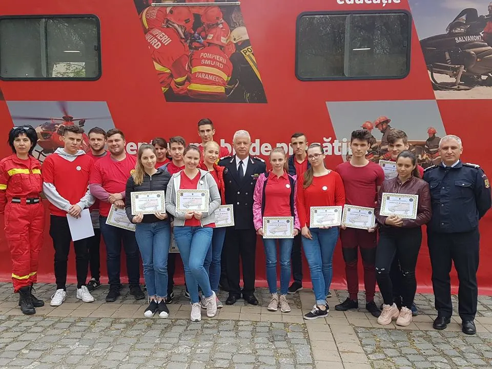 Zeci de sălăjeni au devenit salvatori din pasiune. Înscrierile în Programul ''Voluntar din Pasiune'' continuă!