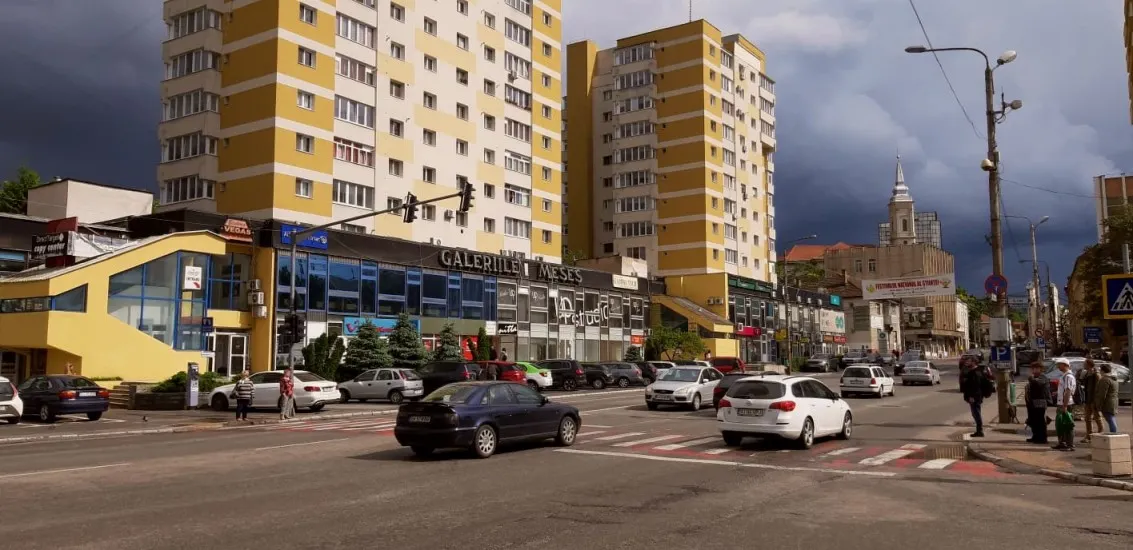 Meteorologii avertizează: nu scăpăm de ploi!