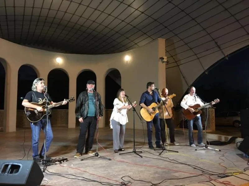 Astăzi, în Parcul central: o nouă ediţie a ''Festivalului Folk Fest Zalău''. Intrarea liberă