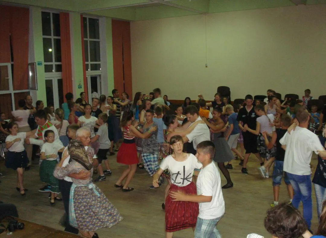 La Cehu Silvaniei: tabără de dansuri populare, meșteșuguri și teatru popular