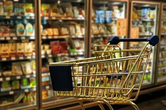 Scumpiri pe bandă rulantă. Preţurile cresc de la o lună la alta