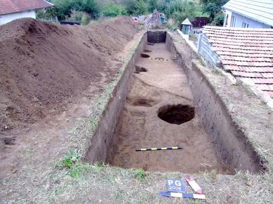 Muzeul Judeţean de Istorie şi Artă Zalău: cercetări arhelogice în așezarea dacică de epocă romană de la Pericei - punctul Gouț