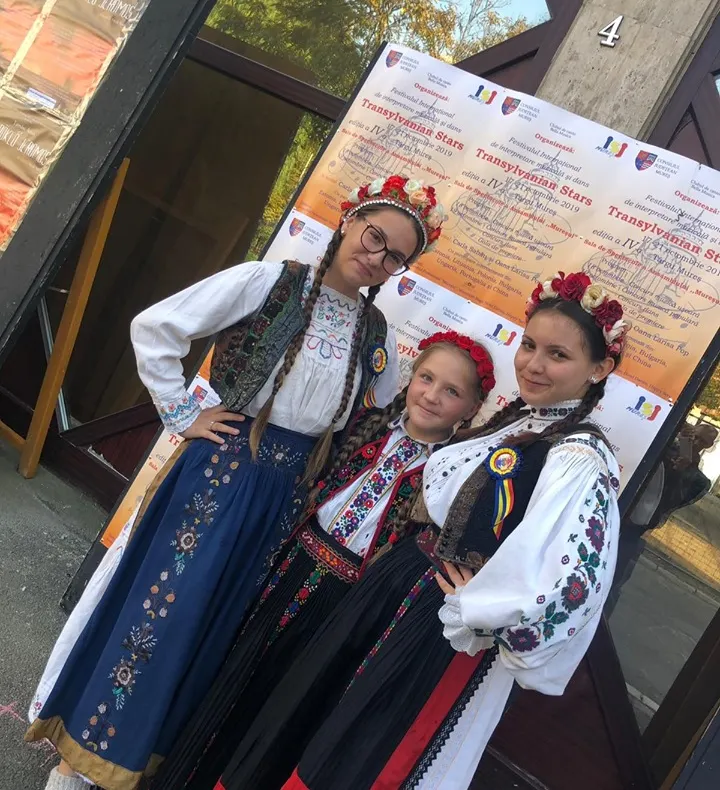 Eleve de la Palatul Copiilor, premiate la Concursul Internaţional "Transylvanian Stars"