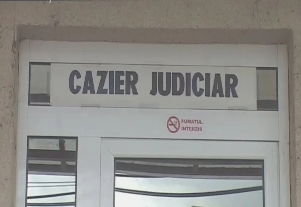 Sute de certificate de cazier au fost eliberate de poliţişti pe parcursul a doar două zile