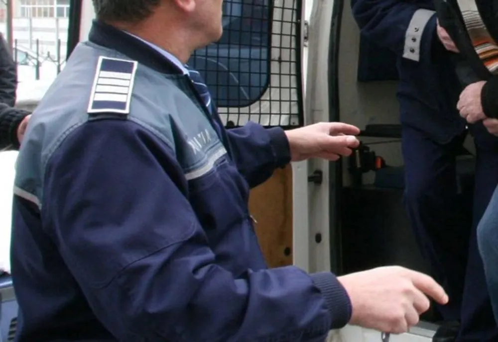 Trei bărbaţi din Sălaj, daţi în urmărire naţională, prinşi de poliţişti