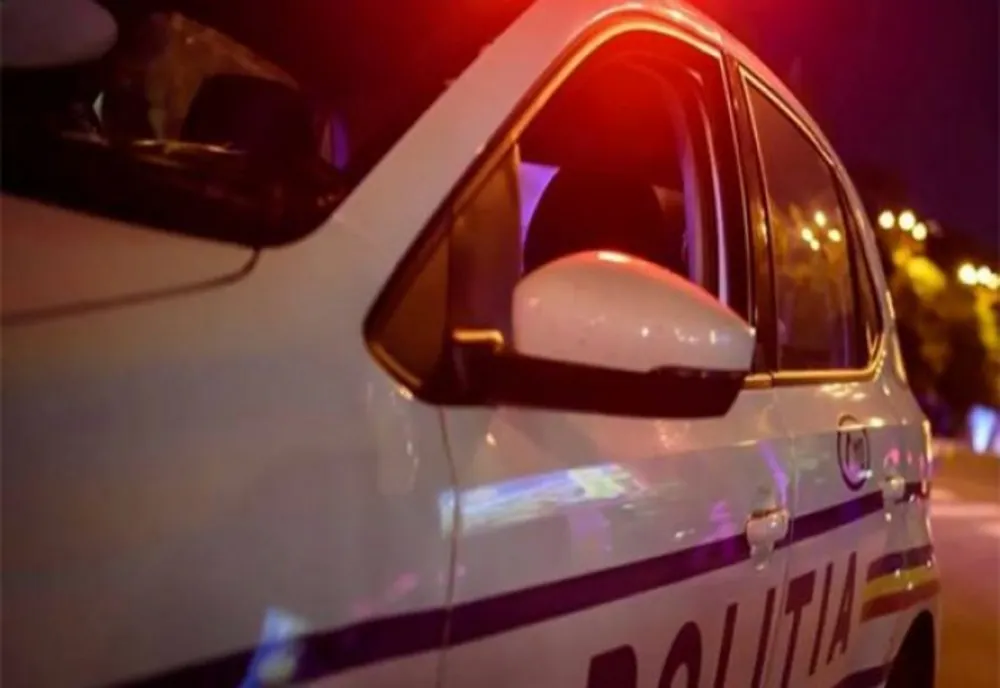 Sălaj: Tânăr rănit după ce a fost împuşcat de un poliţist! Acesta a încercat să scape, în trafic, de oamenii legii