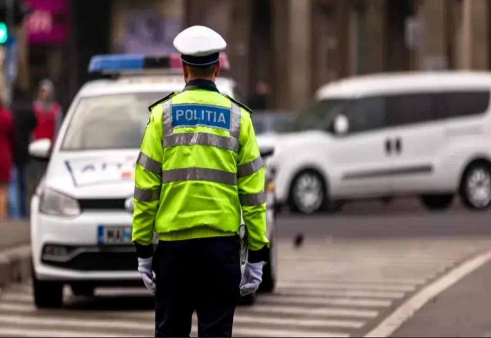 Adio procese verbale scrisă de mână! Polițiștii trec pe aplicații mobile 