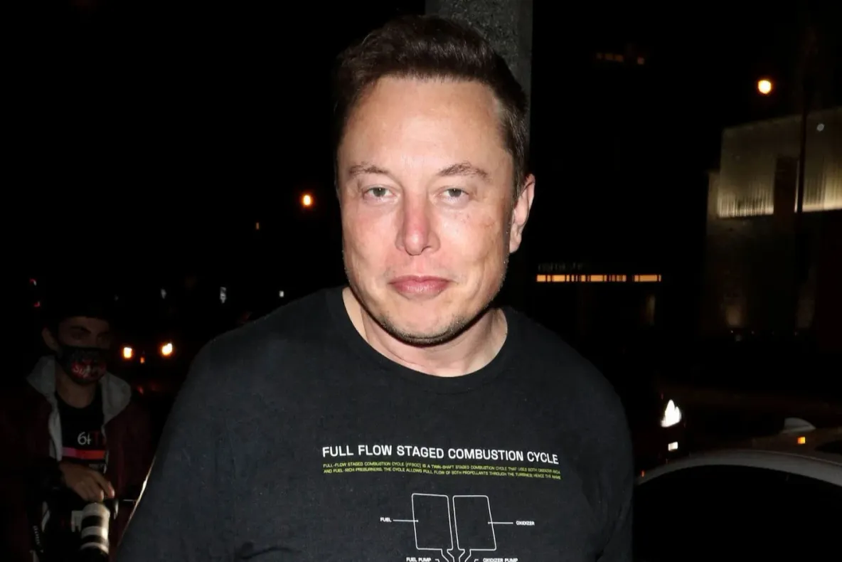 Mama lui Elon Musk, dezvăluiri despre copilăria miliardarului: „La 3 ani am știut că este un geniu”
