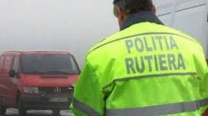 Peste 40 de persoane fără permis - depistate în trafic de polițiști