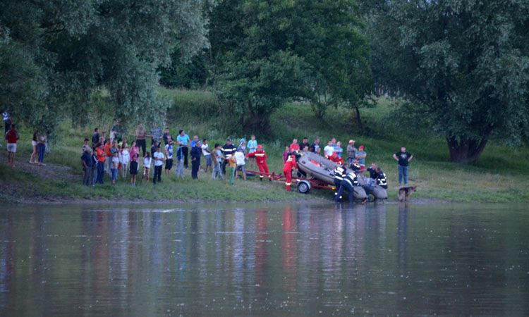 Un bărbat de 40 de ani, dispărut în apele Someșului