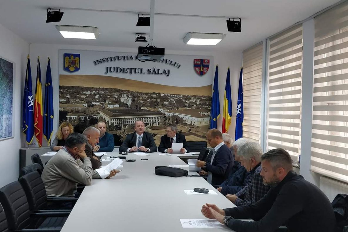 Zeci de sălăjeni muncesc încă "la negru"