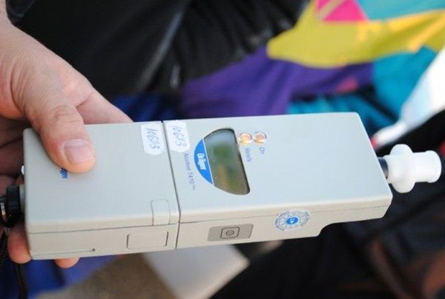 Dosar penal pentru un șofer care a refuzat recoltarea de probe biologice