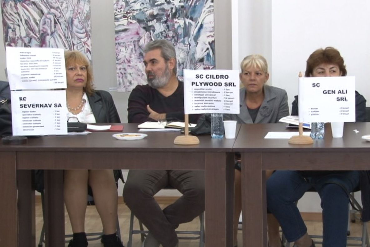 ''Bursa locurilor de muncă pentru absolvenţi'', tratată cu dezinteres de tineri