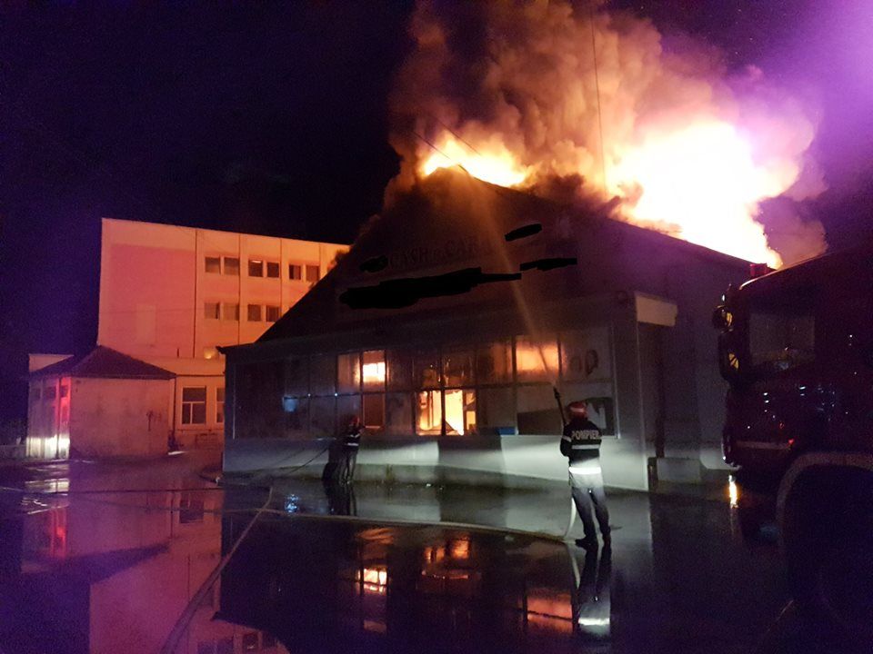 Pompierii non-stop la datorie: 64 de intervenţii în şapte zile