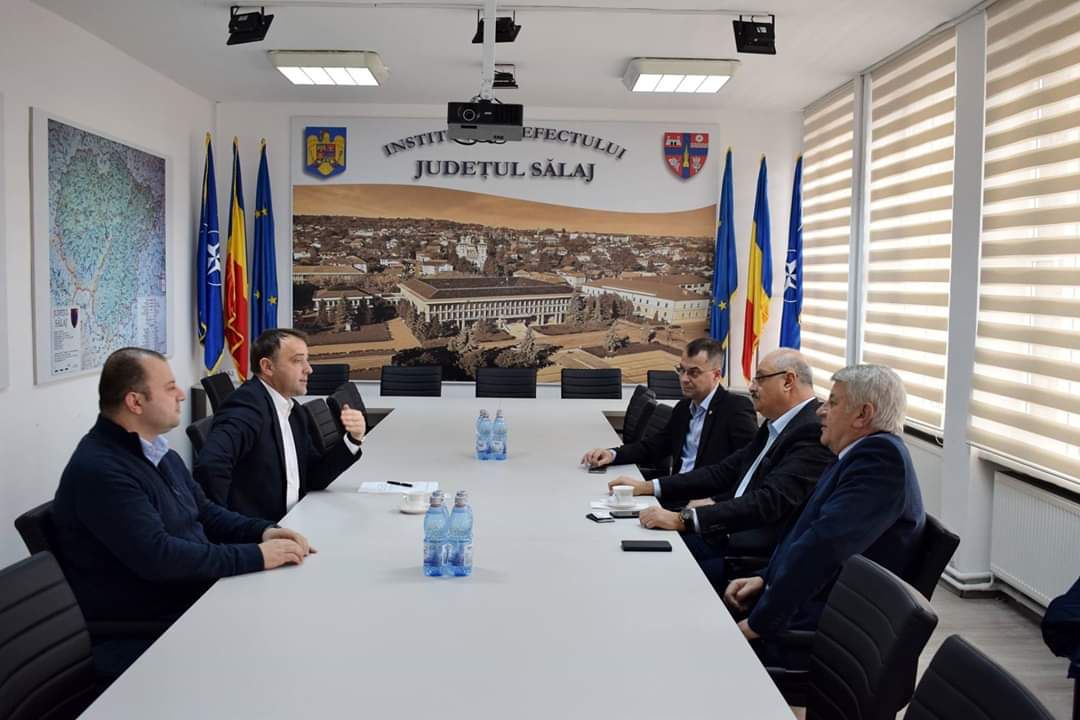 Prefectul Sălajului s-a întâlnit vineri cu liderii Confederaţiei Naţionale CNSLR "Frăţia"