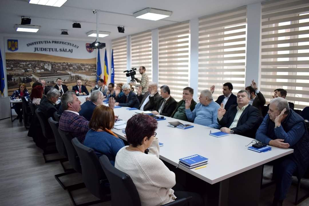 Şefii deconcentratelor din Sălaj, chemaţi la raport