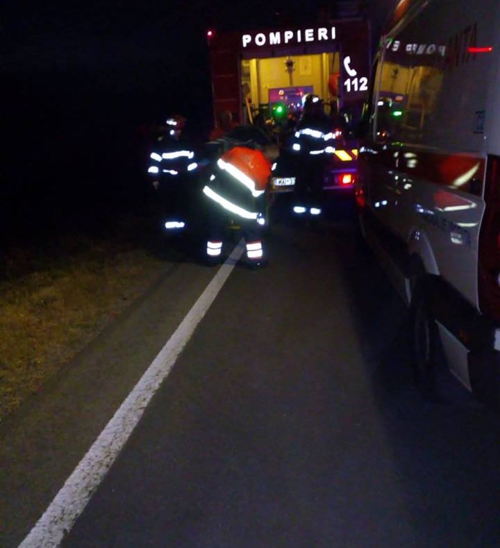 Accident pe Meseș. O șoferință, transportată la spital