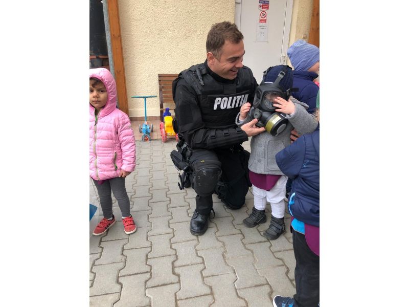 Sute de copii i-au vizitat pe poliţiştii din Cehu Silvaniei