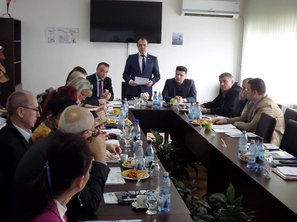 Ziua Mondială a Apei - Şedinţa Comitetului de Bazin Someş-Tisa. Florin Florian, prefect Sălaj:"Nevoia județului nostru de a accede la o sursă de apă de o calitate cât mai bună este o realitate"