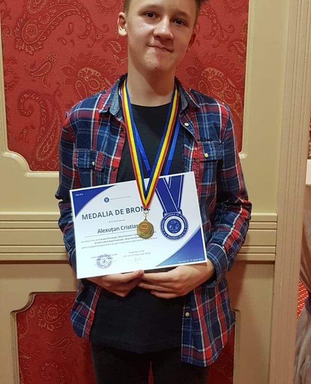 Medalie de bronz, la Olimpiada Națională de Informatică
