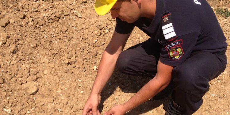 Grenadă defensivă, descoperită la un centru de colectare de fier vechi