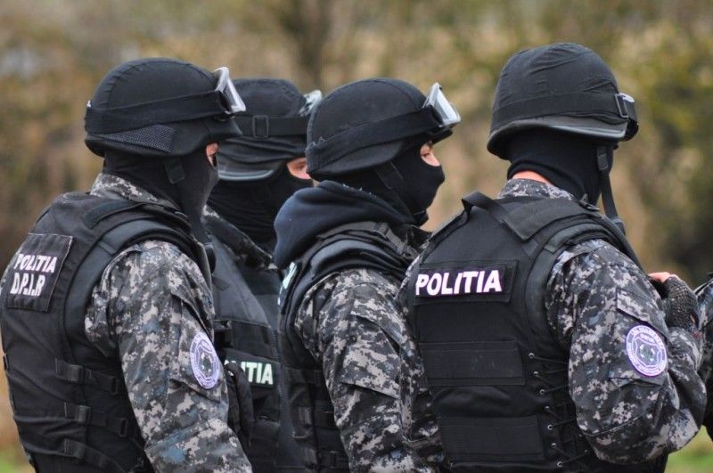 Percheziții domiciliare, efectuate de polițiștii sălăjeni