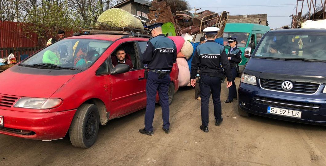 Sălăjeni prinși transportând ilegal fier vechi