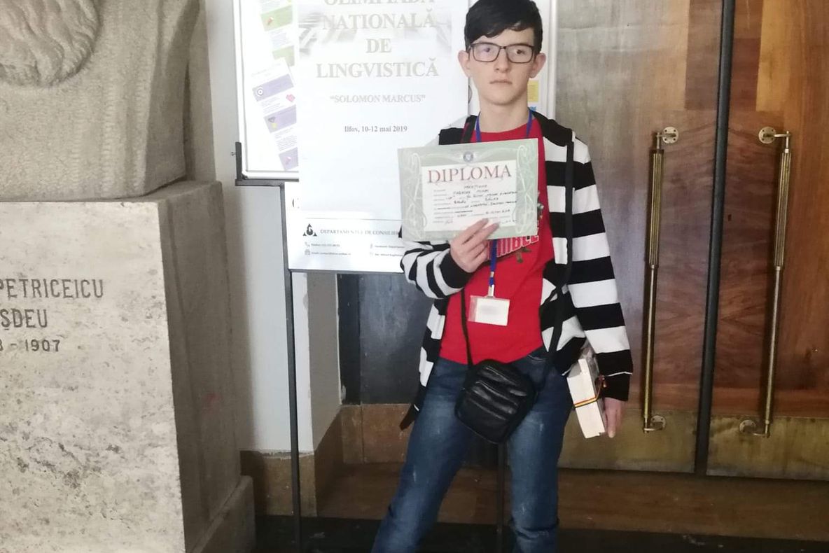 Elev al Școlii "Mihai Eminescu"- mențiune la Olimpiada Națională de lingvistică