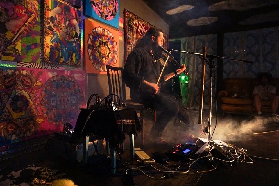 La Galeria de Artă ‘’Ioan Sima’’ din Zalău, reprezentație trupa ''Corbu''