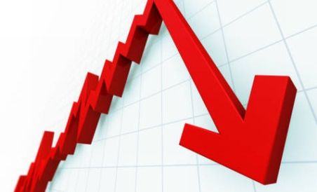 Sincopă în industria din Sălaj. Producţia industrială, productivitatea muncii şi cifra de afaceri, în scădere