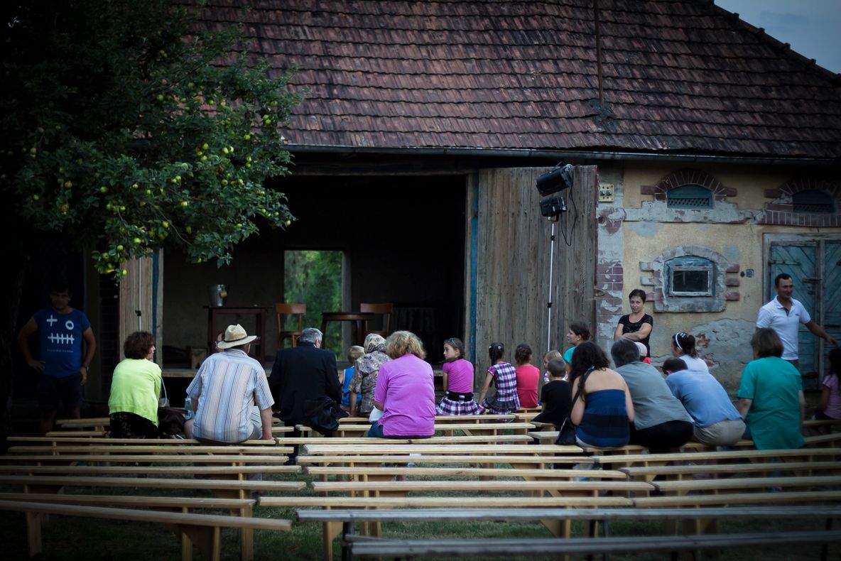 Cravana Cultură’n Șură revine în Sălaj. Teatru de vară cu intrare liberă la: Domnin, Bocşa şi Bobota