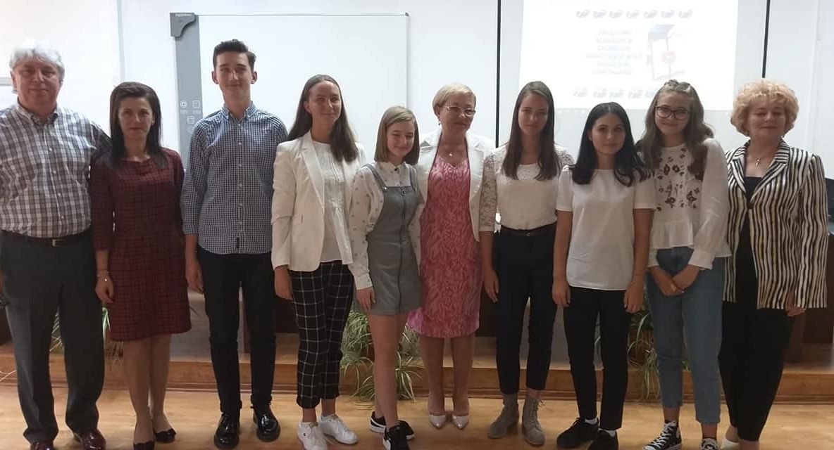 Elevii din Sălaj care au luat 10 la Evaluarea Națională și Bacalaureat, premiați