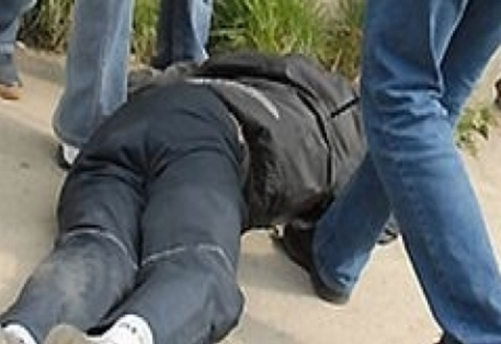 Tânăr agresat în centrul municipiului