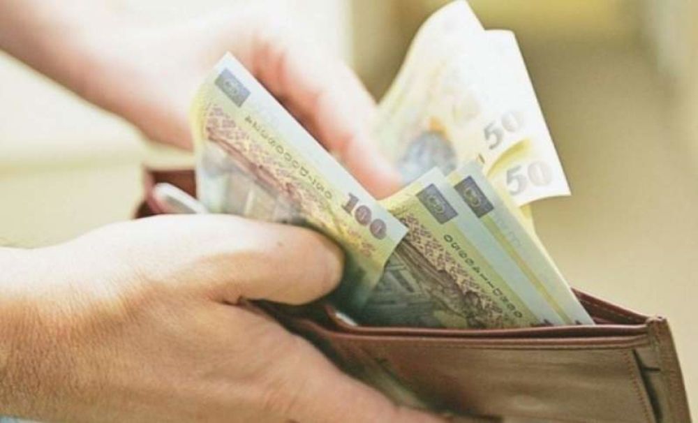 Salariile sălăjenilor au rămas sub media pe economie