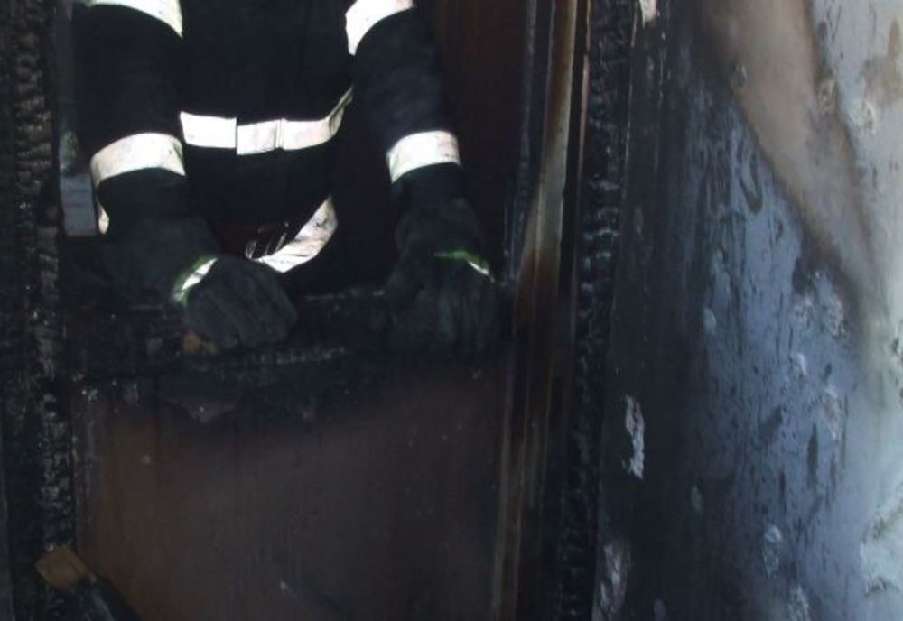  Incendiu într-un apartament din Zalău de la o cratiță uitată pe aragaz