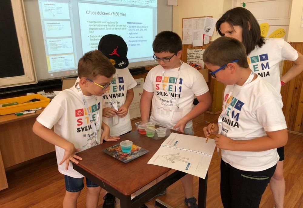 STEMsylvania 2020, un program de educație non-formală, dă startul înscrierilor pentru profesori