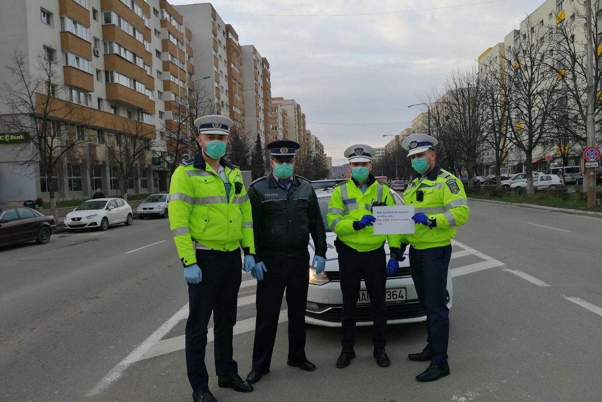 Mesajul polițiștilor sălăjeni: "Noi suntem la muncă pentru voi, voi stați acasă pentru noi”