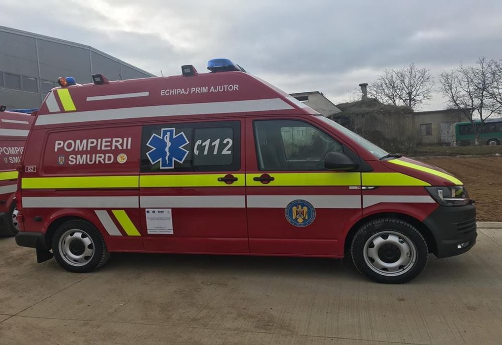 Un copil a căzut de la etajul 4 al unui bloc din Zalău