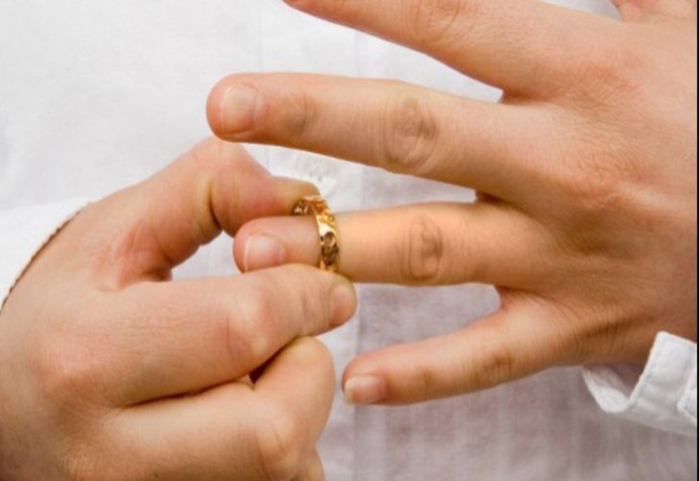 Căsătoriile şi divorţurile, în scădere 