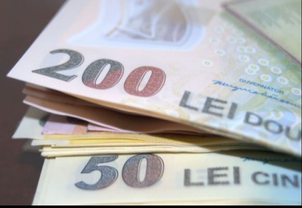  Direcția de Statistică informează: venituri mai mari în luna martie. Salariul net a ajuns la 3.294 de lei